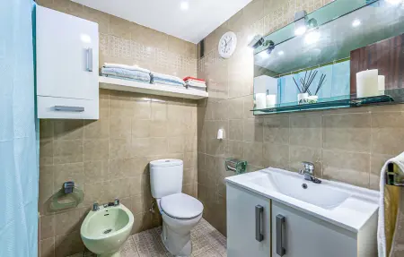 Grand appartement 4 chambres à Torremolinos, piscine commune : photo 15