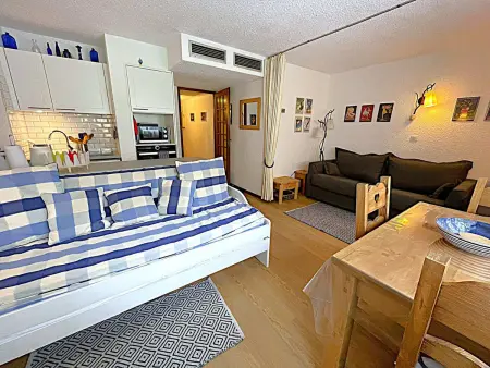 Studio 28m² Chamonix, accès direct aux pistes, parking : photo 3