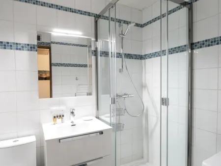 Studio 28m² Chamonix, accès direct aux pistes, parking : photo 8