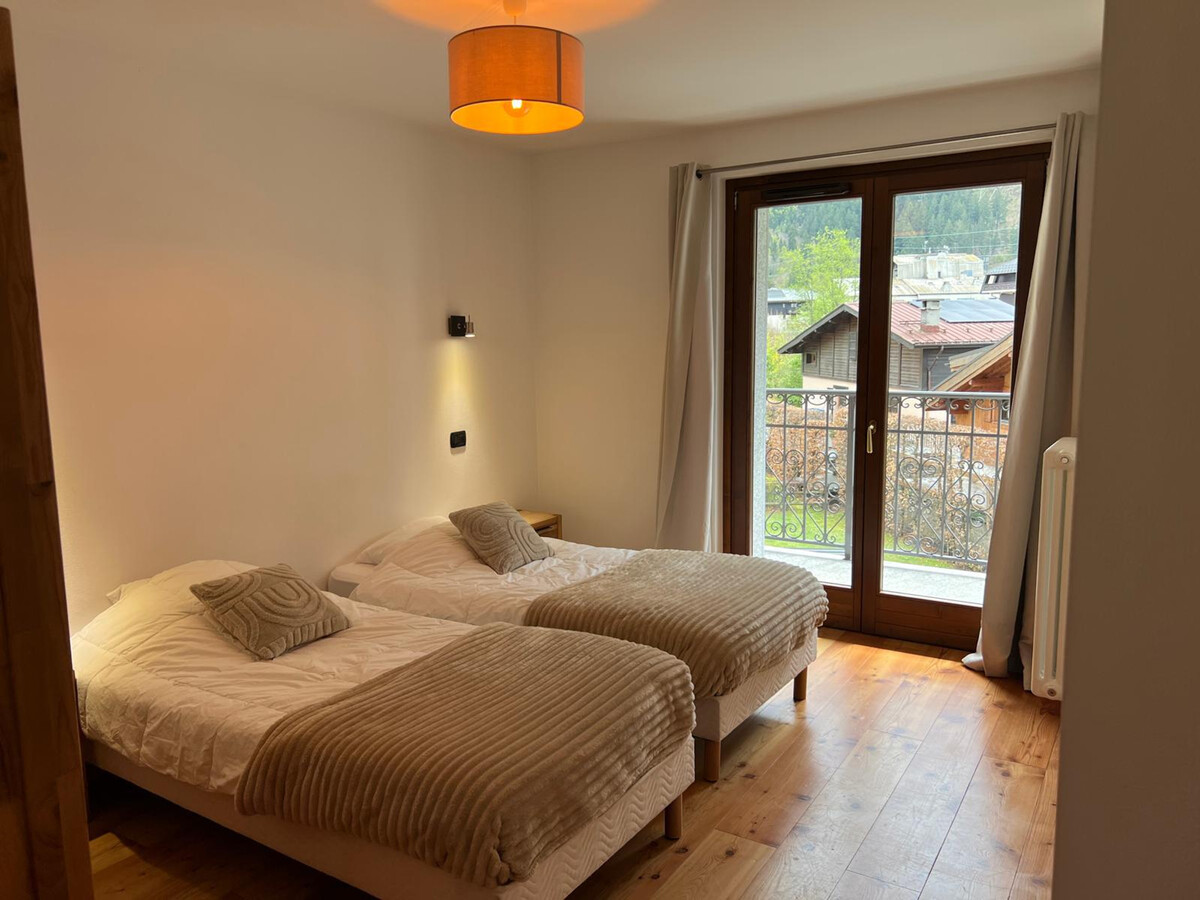 Appartement 64m² Chamonix, balcon Mont-Blanc, parking - Photo 4