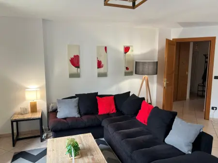 Location appartement à Chamonix Mont Blanc, Charmant appartement au cœur de Chamonix avec parking et animaux acceptés