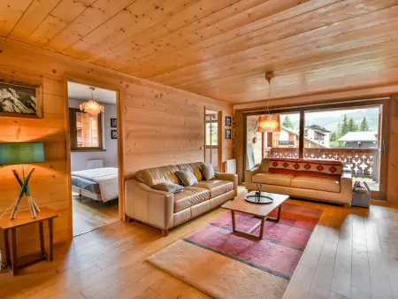 T4 87m² aux Gets, 8 pers, terrasse sud-ouest et parking : photo 2