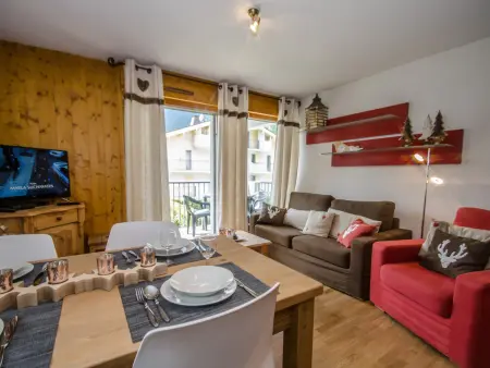 Location appartement à Chamonix Mont Blanc, Appartement calme 3 étoiles avec Wi-Fi et parking, Chamonix