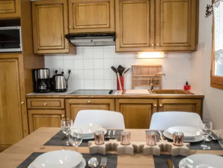 Appartement 3 étoiles 45m² avec balcon vue Brévent, Chamonix : photo 5