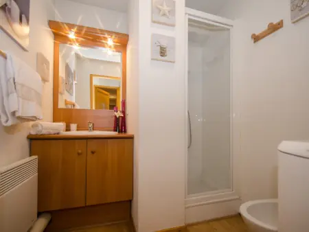 Appartement 3 étoiles 45m² avec balcon vue Brévent, Chamonix : photo 6