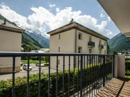 Appartement 3 étoiles 45m² avec balcon vue Brévent, Chamonix : photo 7