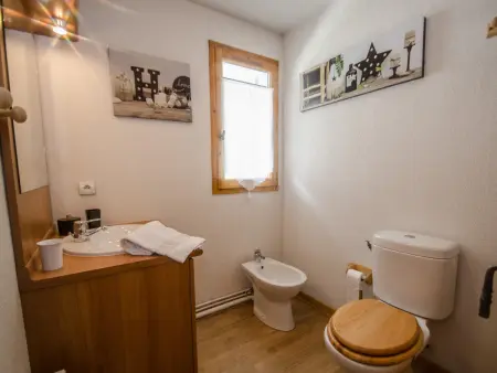 Appartement 3 étoiles 45m² avec balcon vue Brévent, Chamonix : photo 10