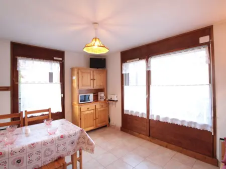 Location appartement à Les Carroz d'Arâches, Studio central village aux Carroz, animaux admis, 5 pers