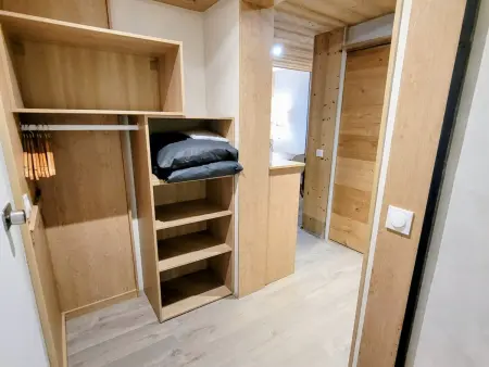 Appartement 3 pièces, ski aux pieds, 2 balcons sud : photo 10