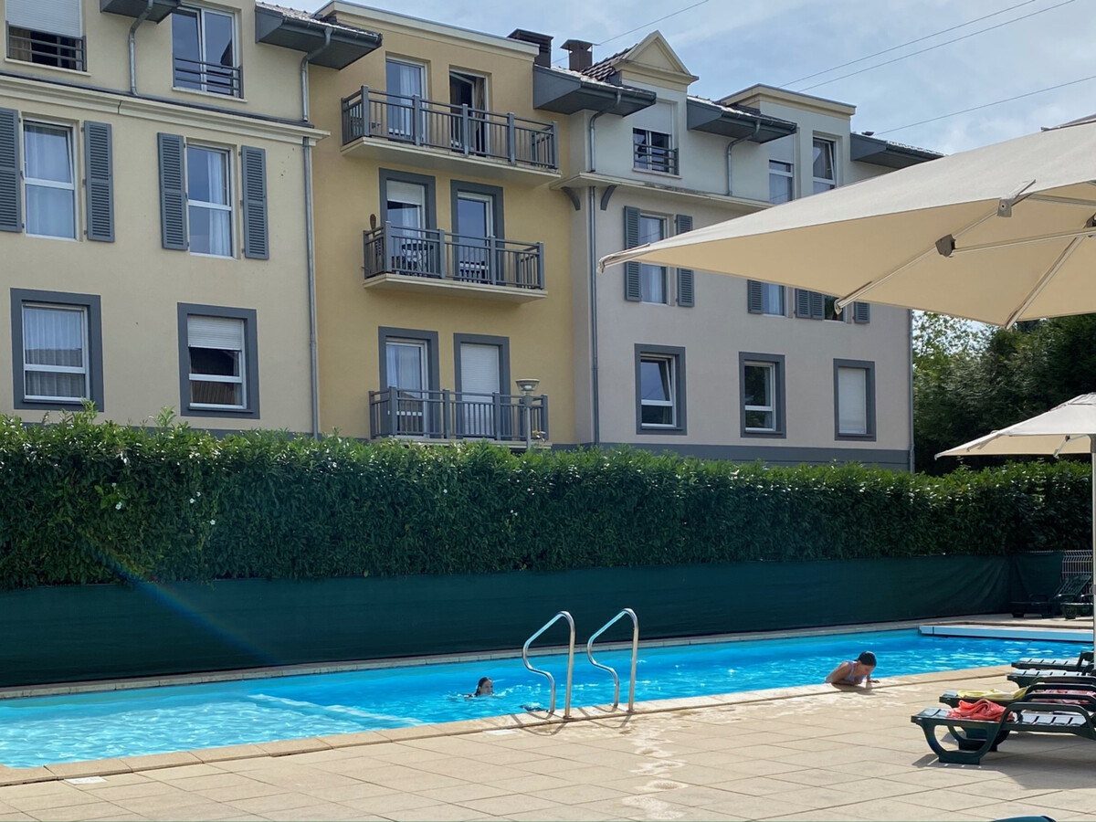 Appartement vue lac Léman, piscine et balcon à Évian - Photo 8