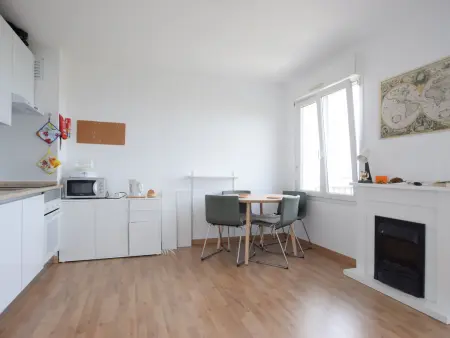 Location appartement à Évian les Bains, Appartement avec piscine et parking à Évian-les-Bains