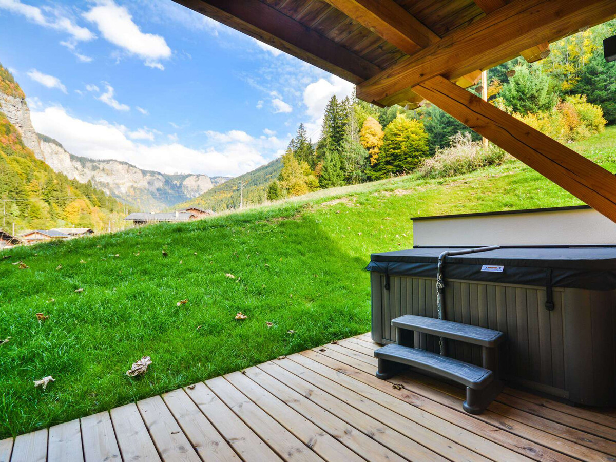 T3 Morzine avec jacuzzi privatif, 8 personnes - Photo 9