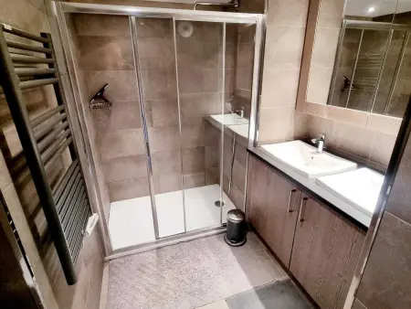 Duplex 8 pers, piscine et parking, vue Beaufortain : photo 11