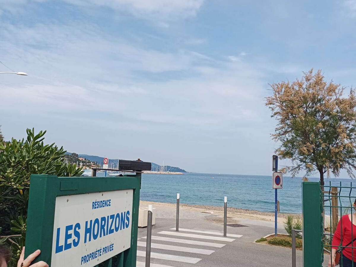 T2 climatisé au Lavandou, à deux pas de la plage - Photo 13