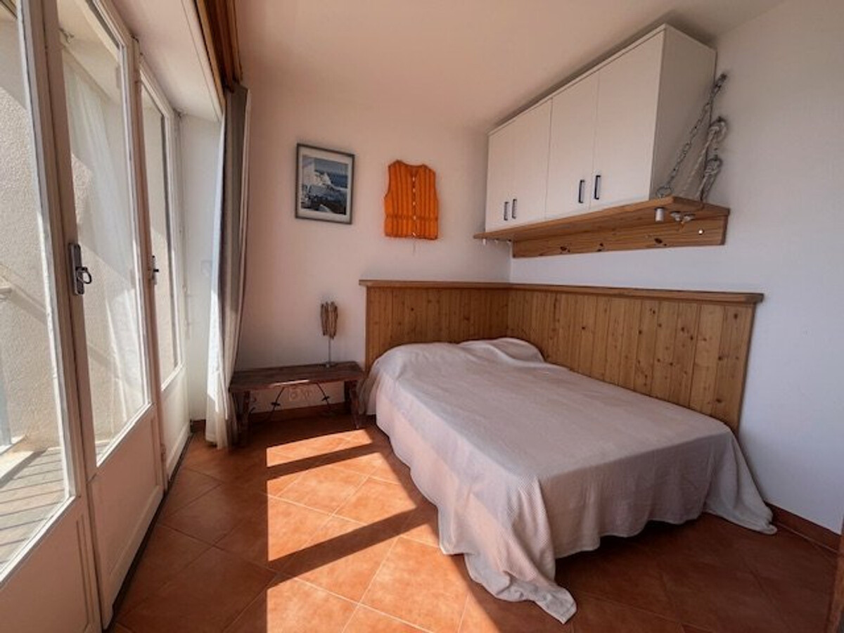 Studio 8ème étage vue mer Le Lavandou - Photo 5