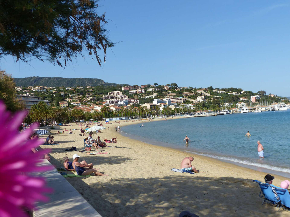 Studio 8ème étage vue mer Le Lavandou - Photo 14