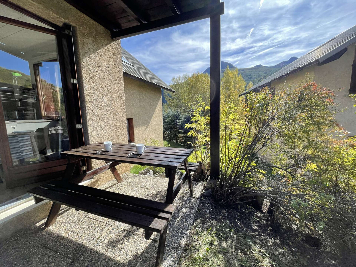 Appartement 2 pers. à Saint-Chaffrey, terrasse et casier à ski - Photo 9