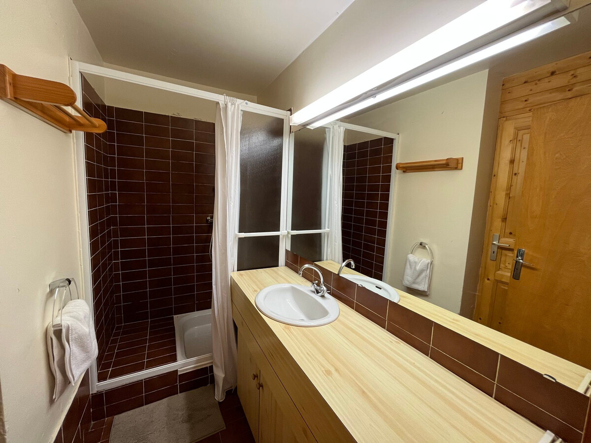 Studio 20 m² Méribel : ski aux pieds, terrasse, parking - Photo 4