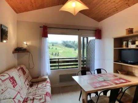 Studio 23m² vue pistes du Chinaillon, balcon sud-est : photo 5