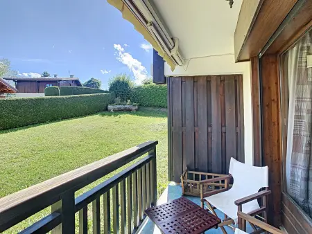 Appartement 2P rénové à Combloux, terrasse et casier à ski : photo 9