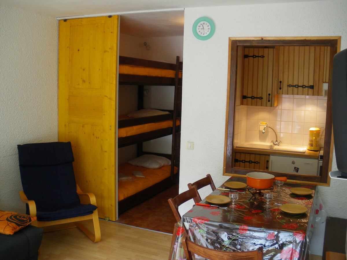 Castel Des Neiges B – Studio 24m² au pied des pistes - Photo 1