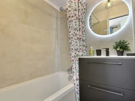 Duplex 6 pers rénové, balcon sud-est, La Plagne 1800 : photo 10
