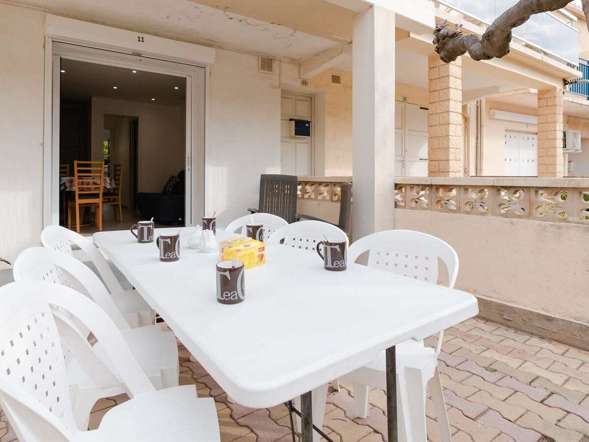 T3 climatisé rénové, 150m plage, terrasse et parking - Photo 13