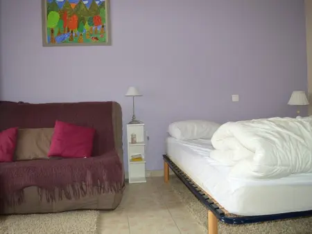 Appartement T2 aux Angles, balcon sud-est et parking privé : photo 3