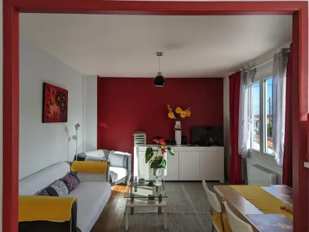 Location appartement à Barbezieux Saint Hilaire, Charmant appartement avec terrasse et jardin, idéal pour 4 personnes, à Barbezieux