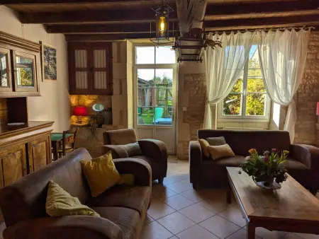 Maison indépendante en pierre, 3 chambres, WiFi et Parking près de Villefagnan - Photo 4