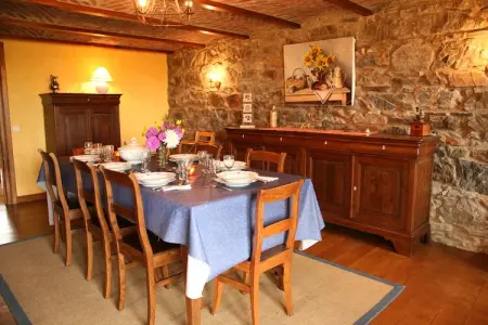 Clos Simon d'Exbomont – Gîte XVIIIe siècle, 9 personnes : photo 3