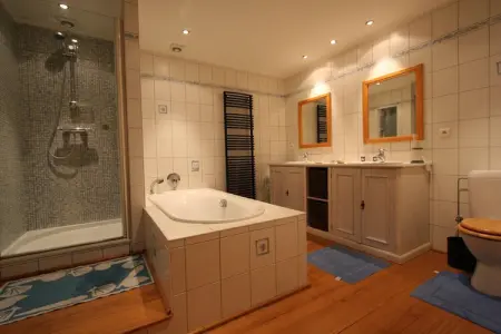 Clos Simon d'Exbomont – Gîte XVIIIe siècle, 9 personnes : photo 24