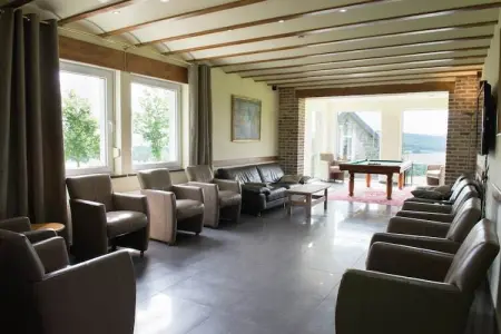 Location maison à Chevron, Séjour de groupe avec piscine, Chevron