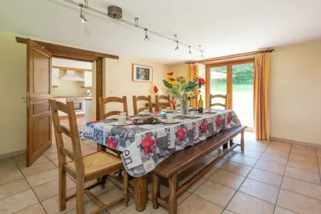 Gîte Jevigné : 5 chambres, forêt ardennaise, 8 km des pistes : photo 3