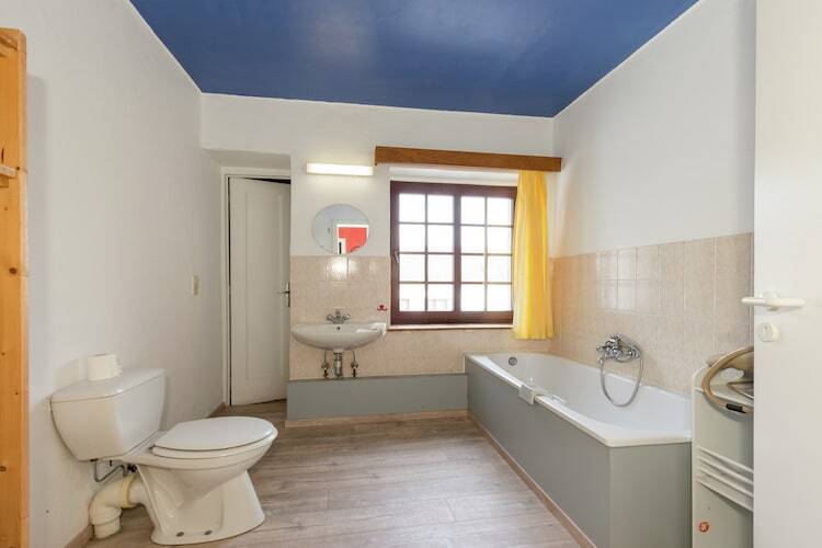 Ancienne école aménagée, 11 chambres pour 50 personnes - Photo 23