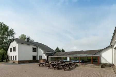 Ecole, Maison à Deiffelt près de la forêt - Photo 5