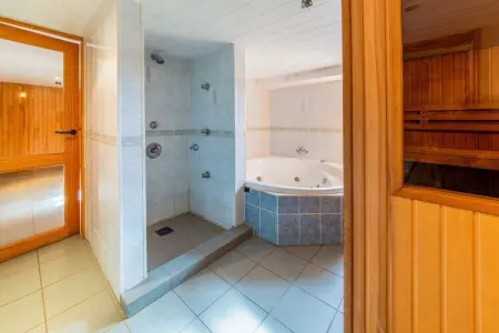 Gîte A Tchappe Mele, 15 personnes, sauna et bain à remous : photo 31