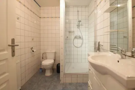 Gîte des Alouettes : maison 9 pers., sauna et terrain de pétanque : photo 9