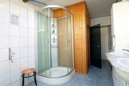 Gîte des Alouettes : maison 9 pers., sauna et terrain de pétanque : photo 22