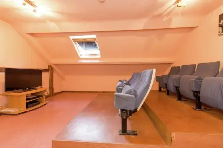Gentilhommière du Broux – 6 chambres pour 14 personnes : photo 9