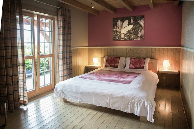 Chalet du Soleil à Septon : 8 personnes, sauna et terrasse - Photo 3
