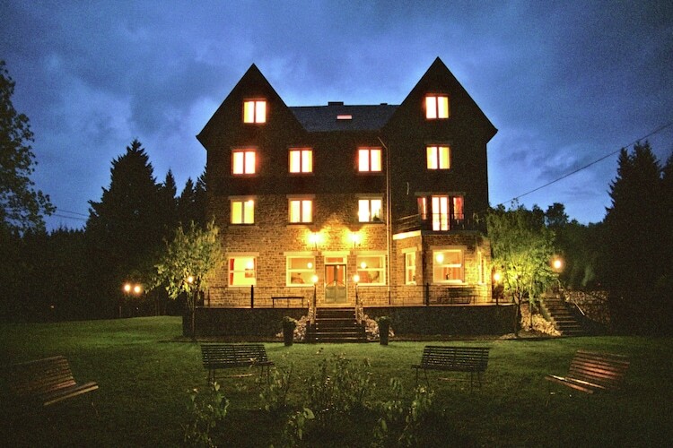 Manoir Le Herou : 19 chambres, 80 000 m² en Ardennes - Photo 4