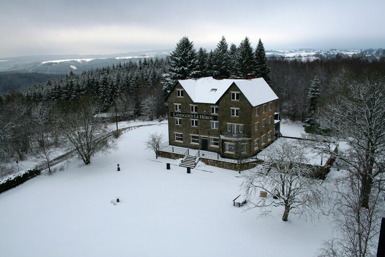 Manoir Le Herou : 19 chambres, 80 000 m² en Ardennes - Photo 25