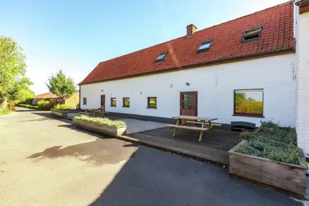 Location gite à Vleteren, Ferme avec jardin clôturé