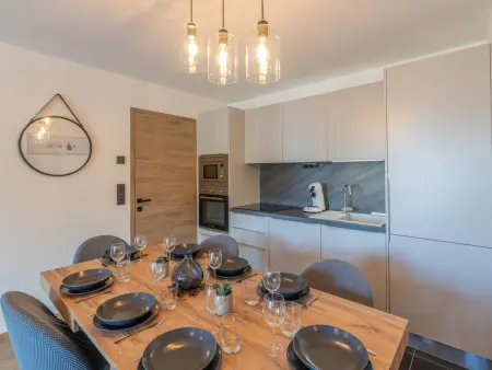 Appartement spacieux proche des pistes avec garage et wifi à Courchevel 1650 : photo 4