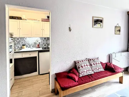 Studio confortable, skis aux pieds, balcon, accès piscine chauffée - Photo 2