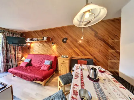 Studio confortable, skis aux pieds, balcon, accès piscine chauffée - Photo 8