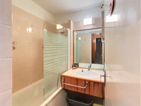 Studio confortable, skis aux pieds, balcon, accès piscine chauffée - Photo 11