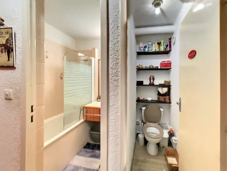 Studio confortable, skis aux pieds, balcon, accès piscine chauffée - Photo 12