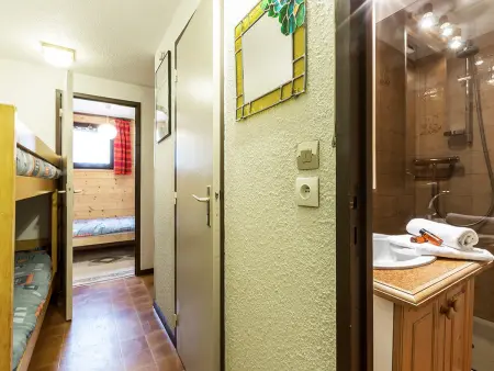 Appart 4 pers centre La Clusaz, parking couvert : photo 8